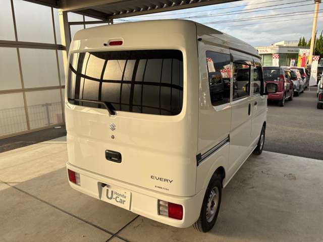 Suzuki Every 8