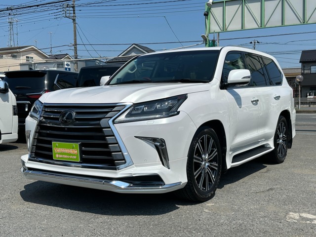 Lexus LX 4