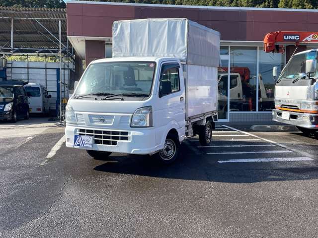 Nissan NT100 Clipper 3