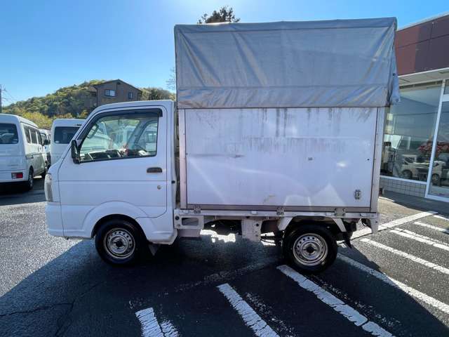 Nissan NT100 Clipper 7