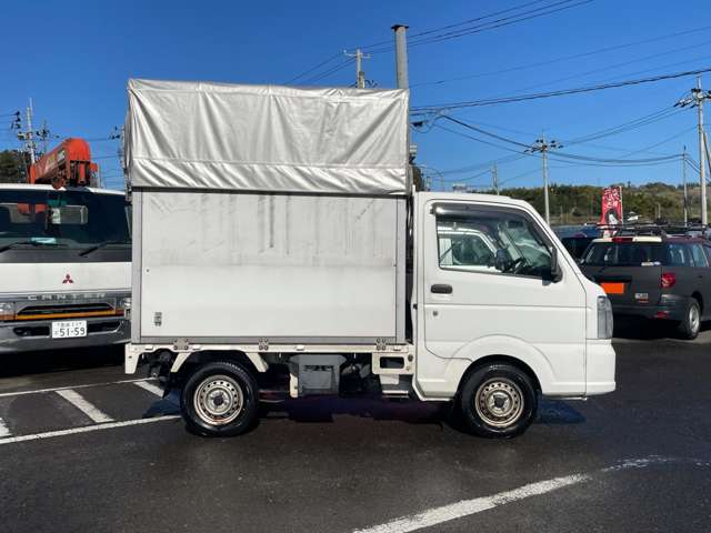 Nissan NT100 Clipper 8