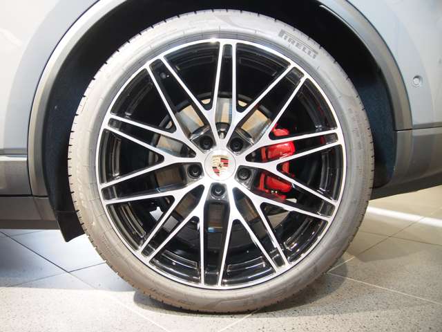 Porsche Macan 11