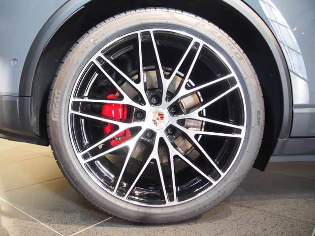 Porsche Macan 12