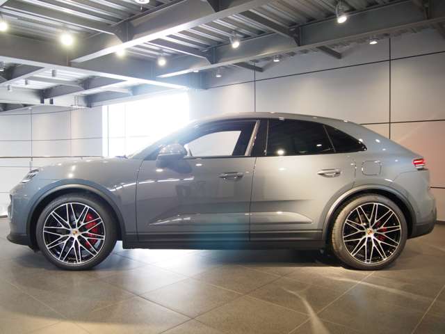 Porsche Macan 3