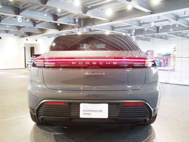 Porsche Macan 5