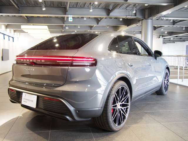 Porsche Macan 6