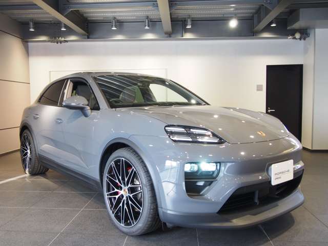 Porsche Macan 8