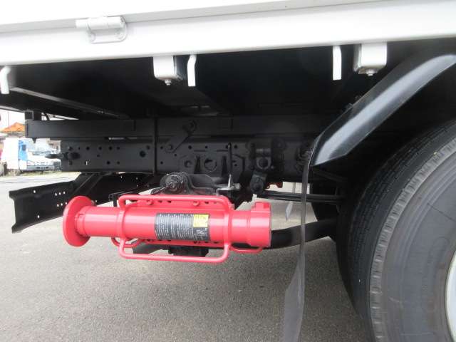 Mitsubishi Fuso Canter 7