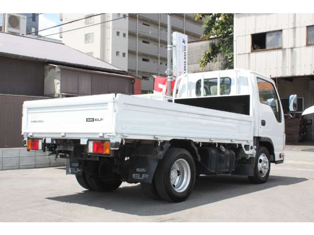 Isuzu Elf 6