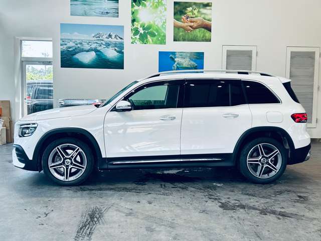 Mercedes-Benz GLB 11