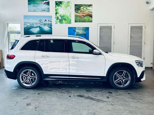 Mercedes-Benz GLB 8