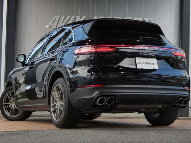 Porsche Cayenne 2