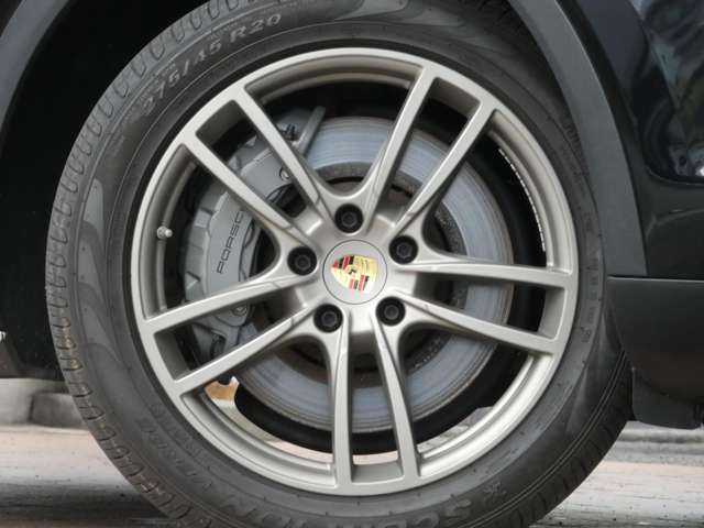 Porsche Cayenne 6