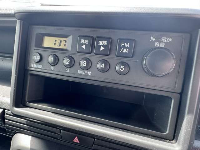 Honda N-VAN 8