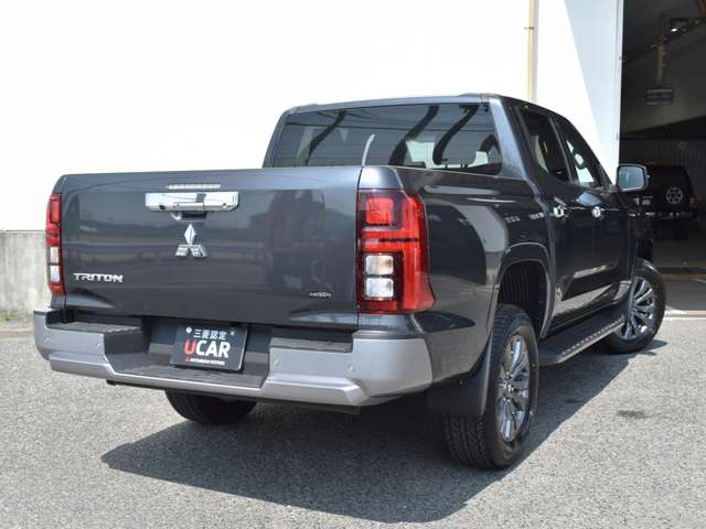 Mitsubishi Triton 6
