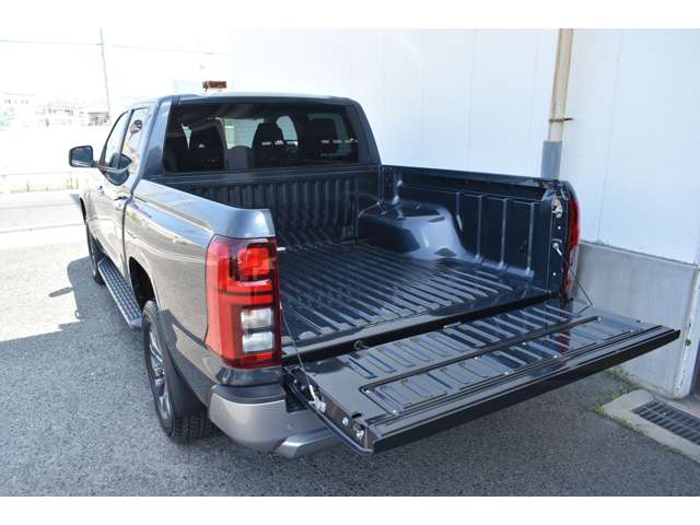 Mitsubishi Triton 7