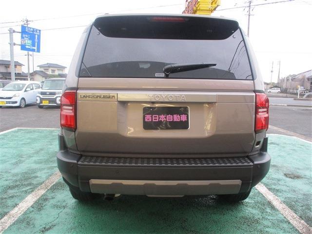 Toyota Land Cruiser 250 6