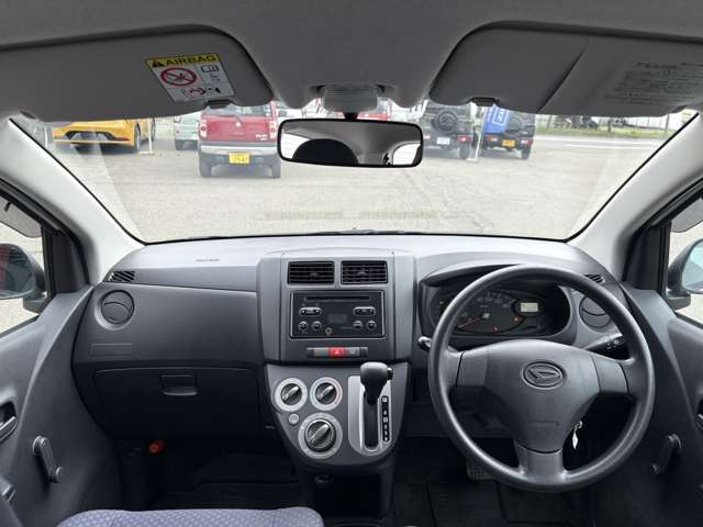 Daihatsu Mira 2