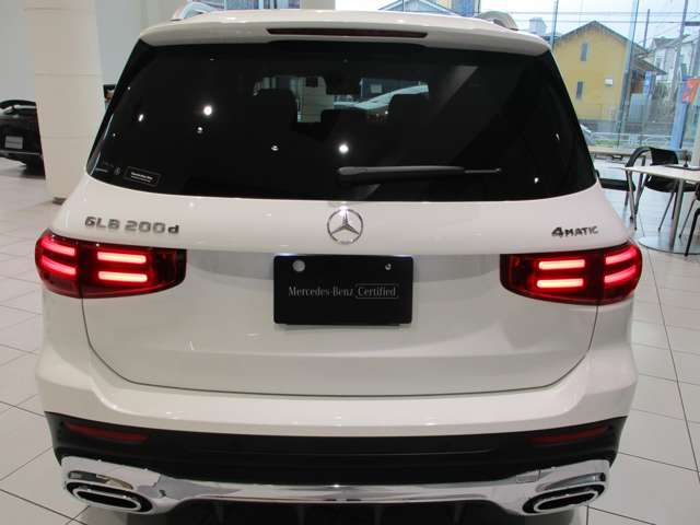 Mercedes-Benz GLB 6