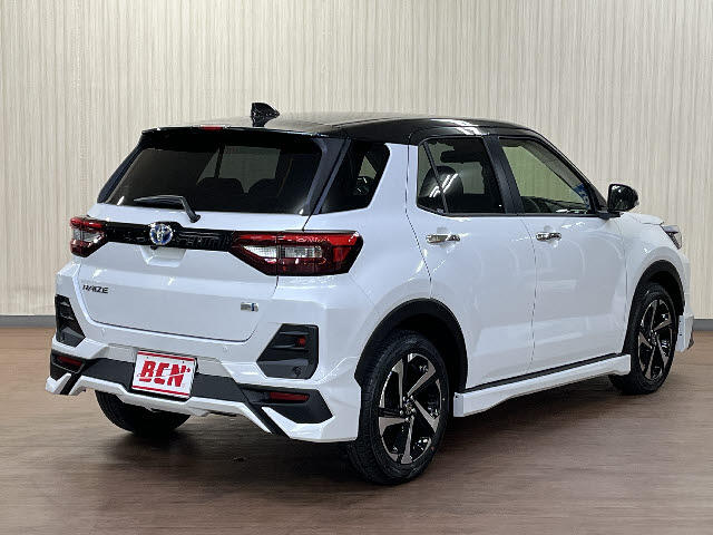 Toyota Raize 6