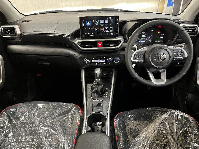 Toyota Raize 9