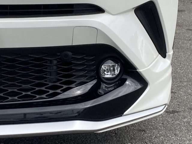 Toyota C-HR 11