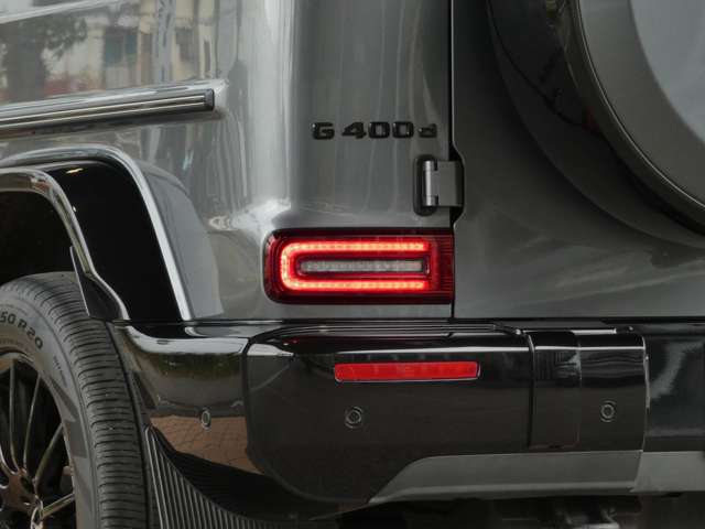 Mercedes-Benz G-Class 4