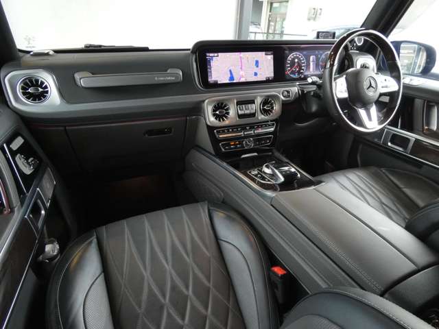 Mercedes-Benz G-Class 8