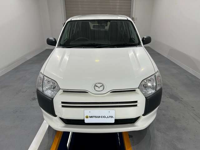 Mazda Familia Van 3
