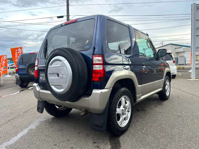 Mitsubishi Pajero Mini 12