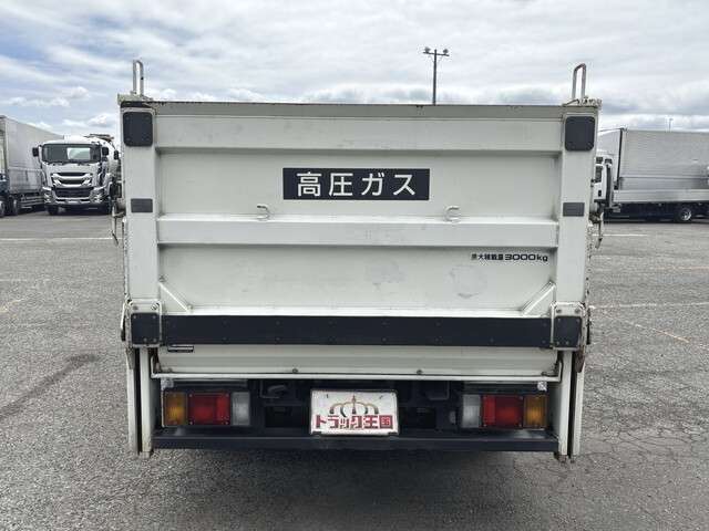 Isuzu Elf 5