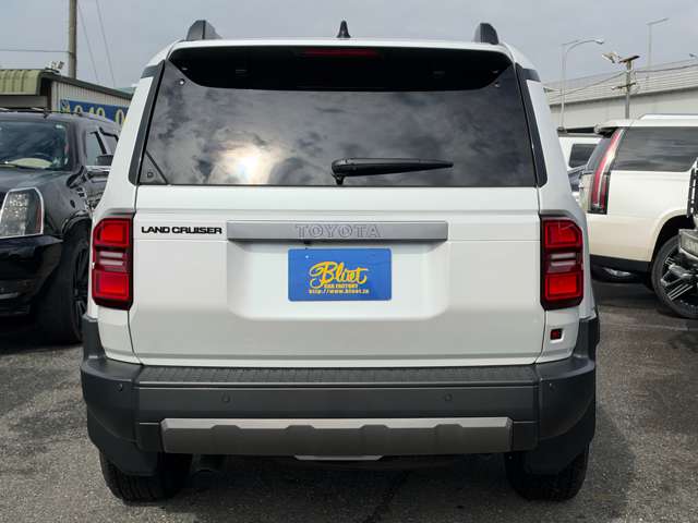 Toyota Land Cruiser 250 4