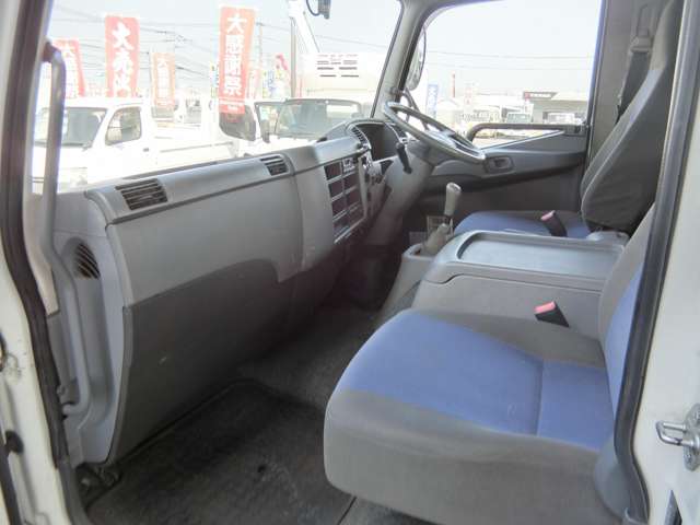 Mitsubishi Fuso Fighter 11