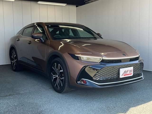 Toyota Crown Crossover 4