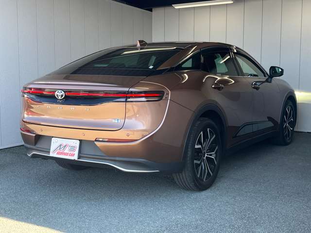Toyota Crown Crossover 5