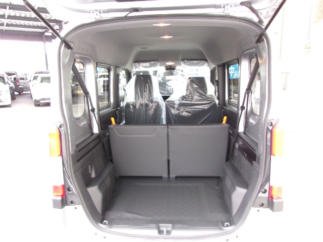 Honda N-VAN 6