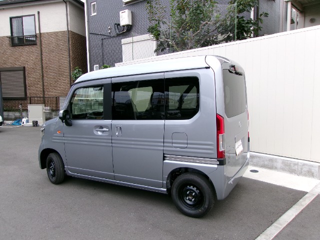 Honda N-VAN 10