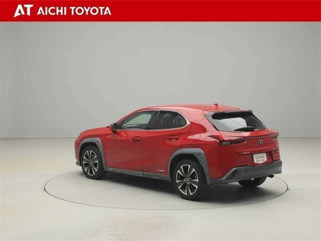 Lexus UX 4