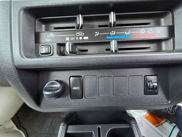 Daihatsu Hijet Truck 9