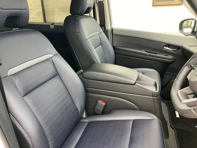 Nissan Serena 10