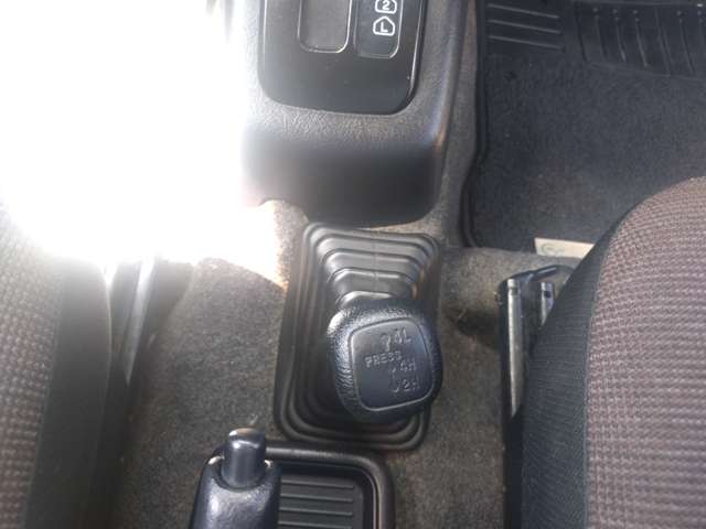 Mitsubishi Pajero Mini 12