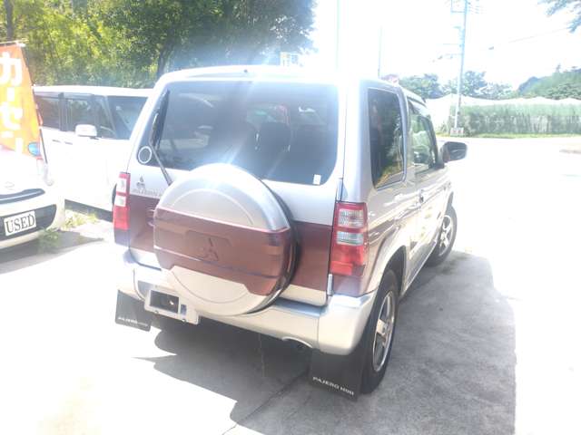 Mitsubishi Pajero Mini 6
