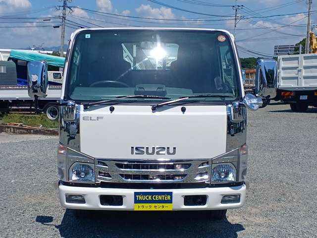 Isuzu Elf 2