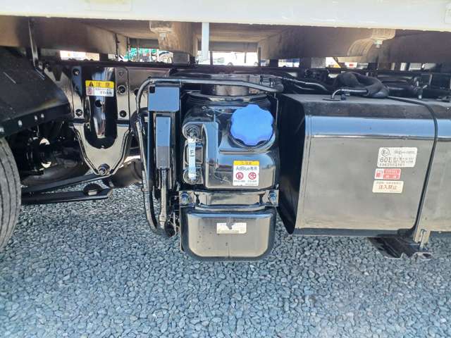 Isuzu Elf 10