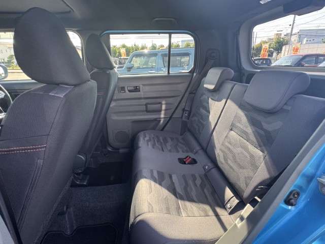 Daihatsu Taft 4