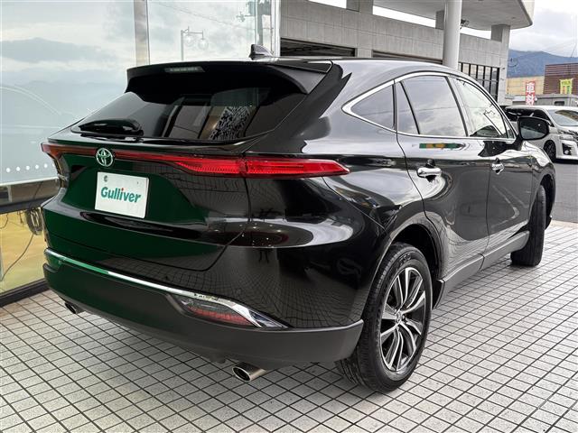 Toyota Harrier 10