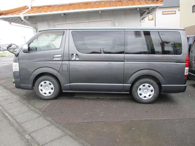 Toyota Hiace Van 2