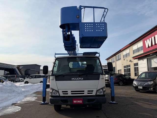 Isuzu Elf 3
