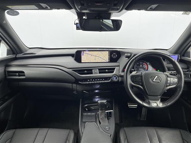 Lexus UX 5