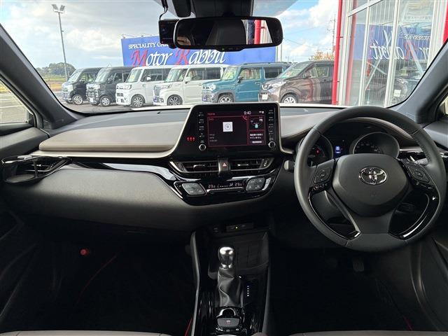 Toyota C-HR 2